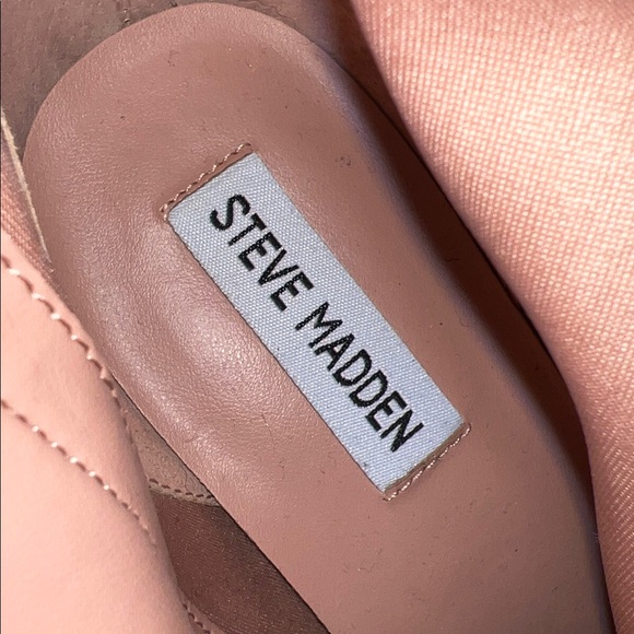 NWOB Steve Madden Vegan Leather Nude/Pink Square Toe Ankle Boots US W9 - Picture 6 of 9
